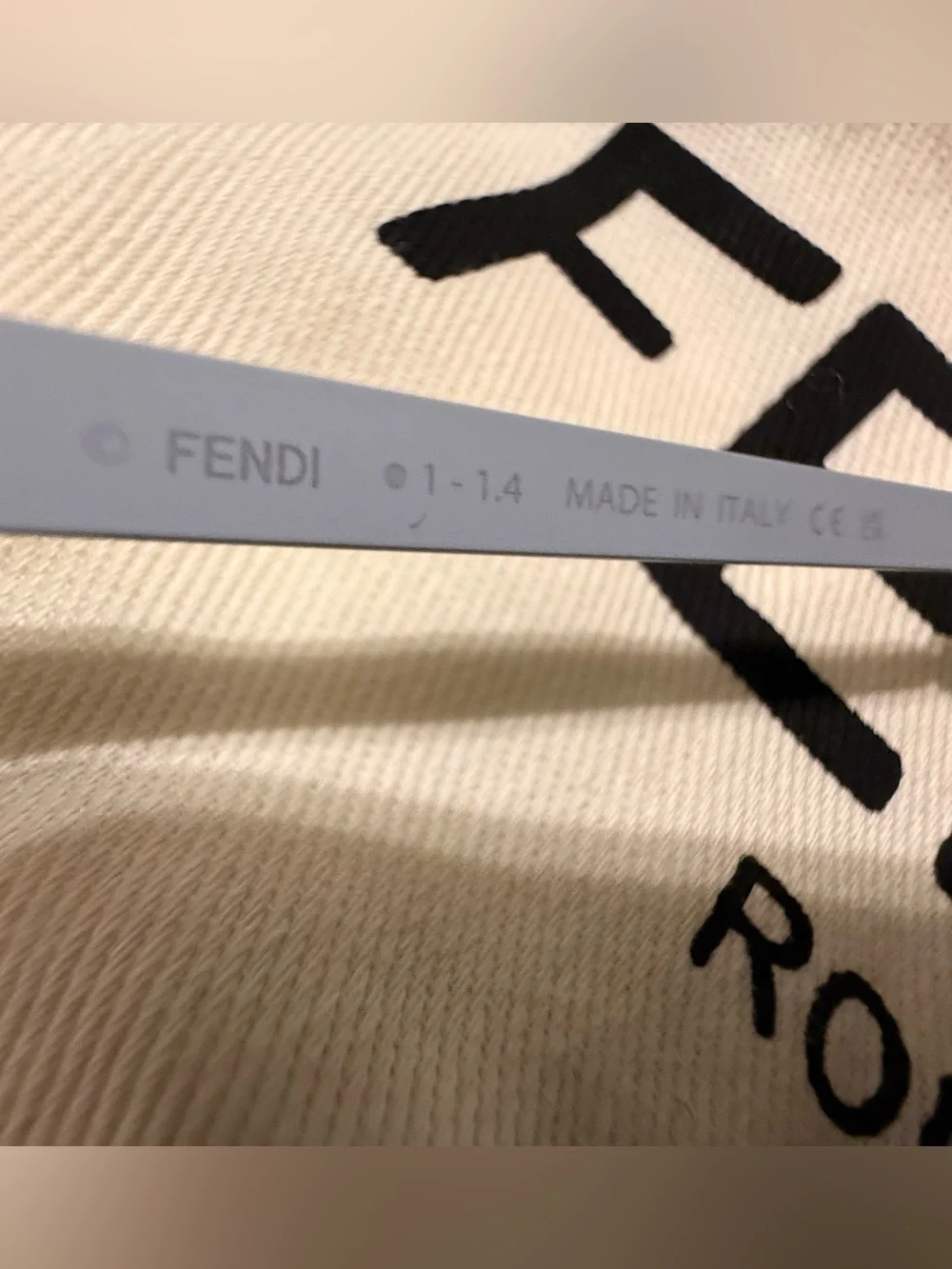 Fendi Cat-Eye Shield Sunglasses FE40138U Grey/Silver Metal
